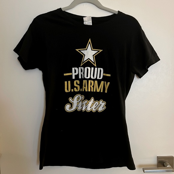 Army Sister T-Shirt - Picture 1 of 4